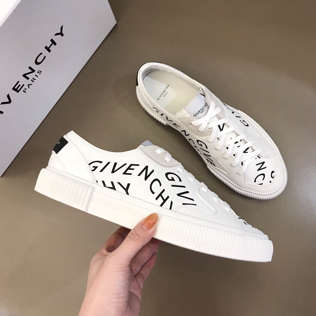 Givenchy Sneaker Rrban Street in White with Yellow