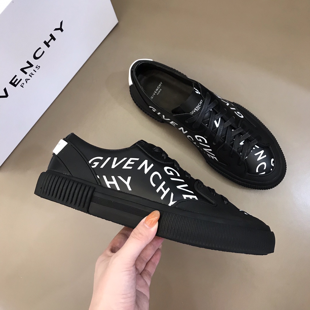 Givenchy Sneaker Rrban Street in Black