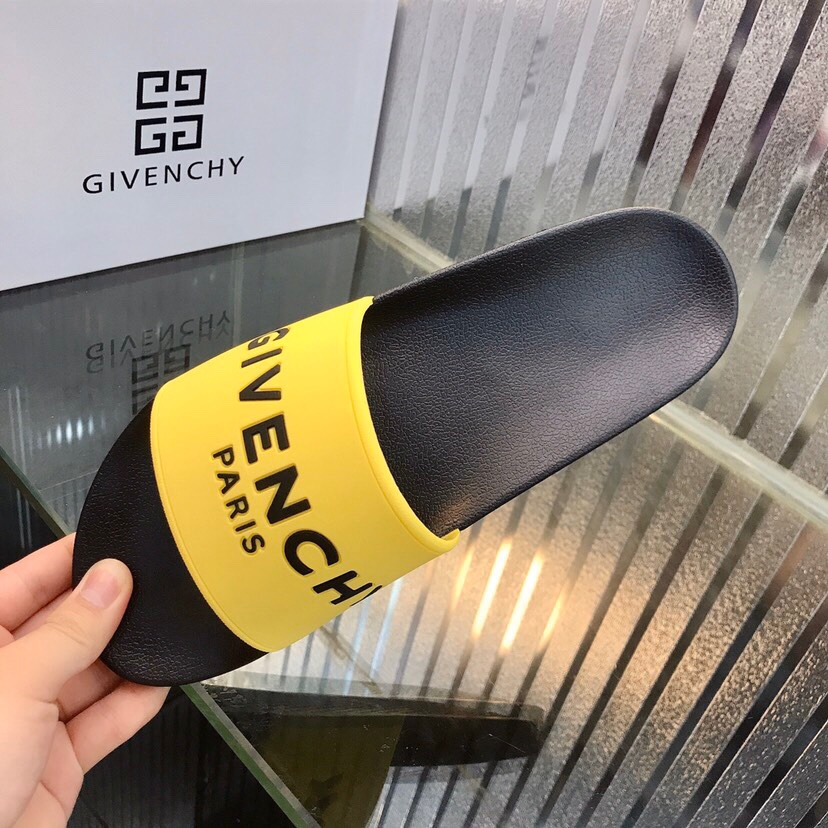 Givenchy slipper in Yellow