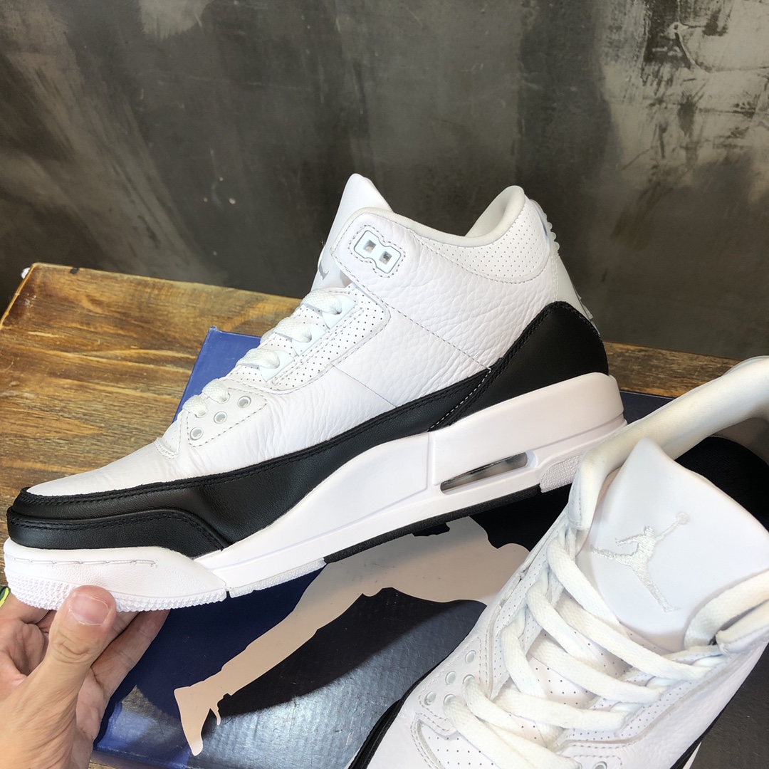 Fragment Design x Air Jordan 3 Sneaker