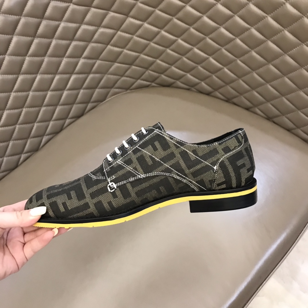 Fendi Dress Shoe Fabric loafers in Brown