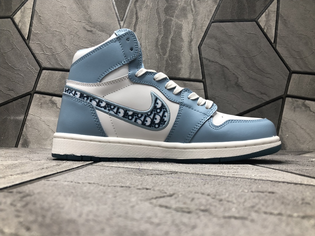 Dior X Air Jordan Sneaker High in Blue