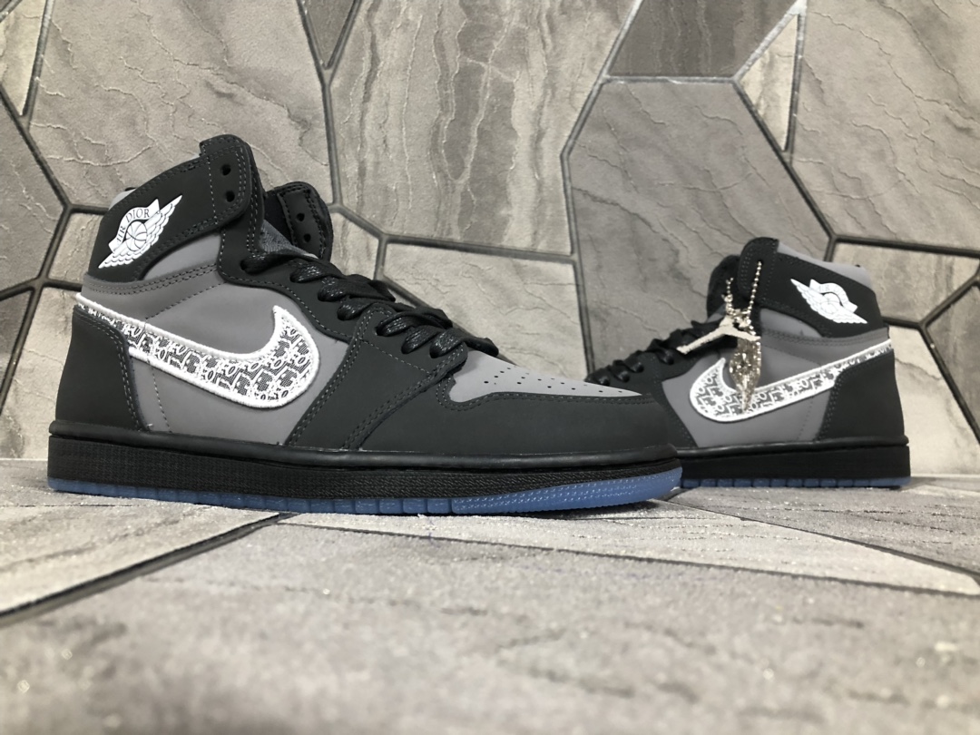 Dior X Air Jordan Sneaker High in Black