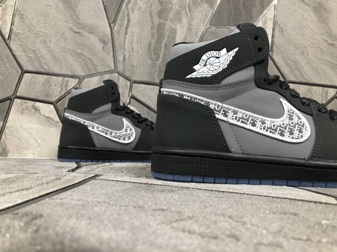 Dior X Air Jordan Sneaker High in Black