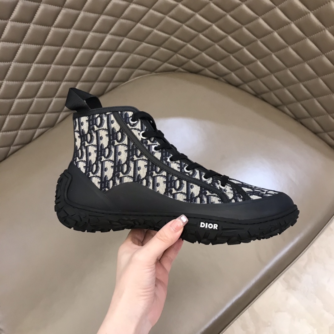 Dior Sneaker B28 in Black high