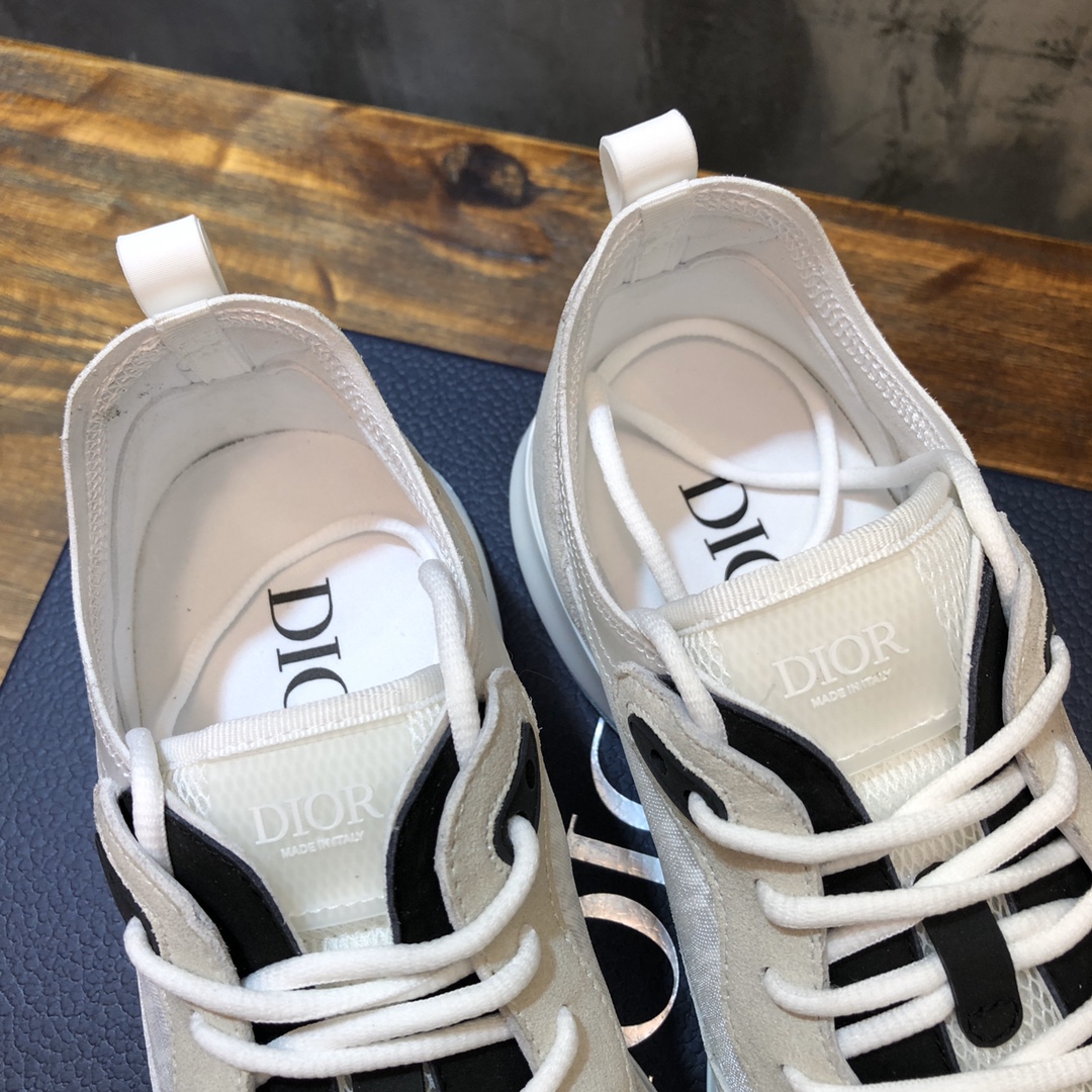Dior Sneaker B25 in White