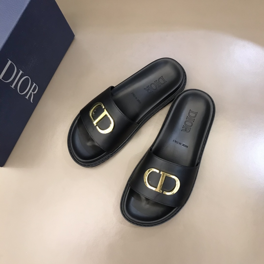 Dior Slipper in Black