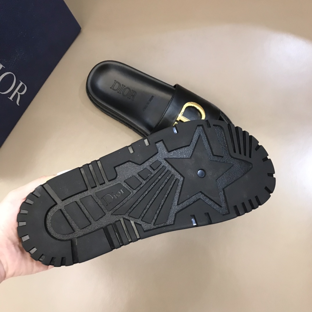 Dior Slipper in Black