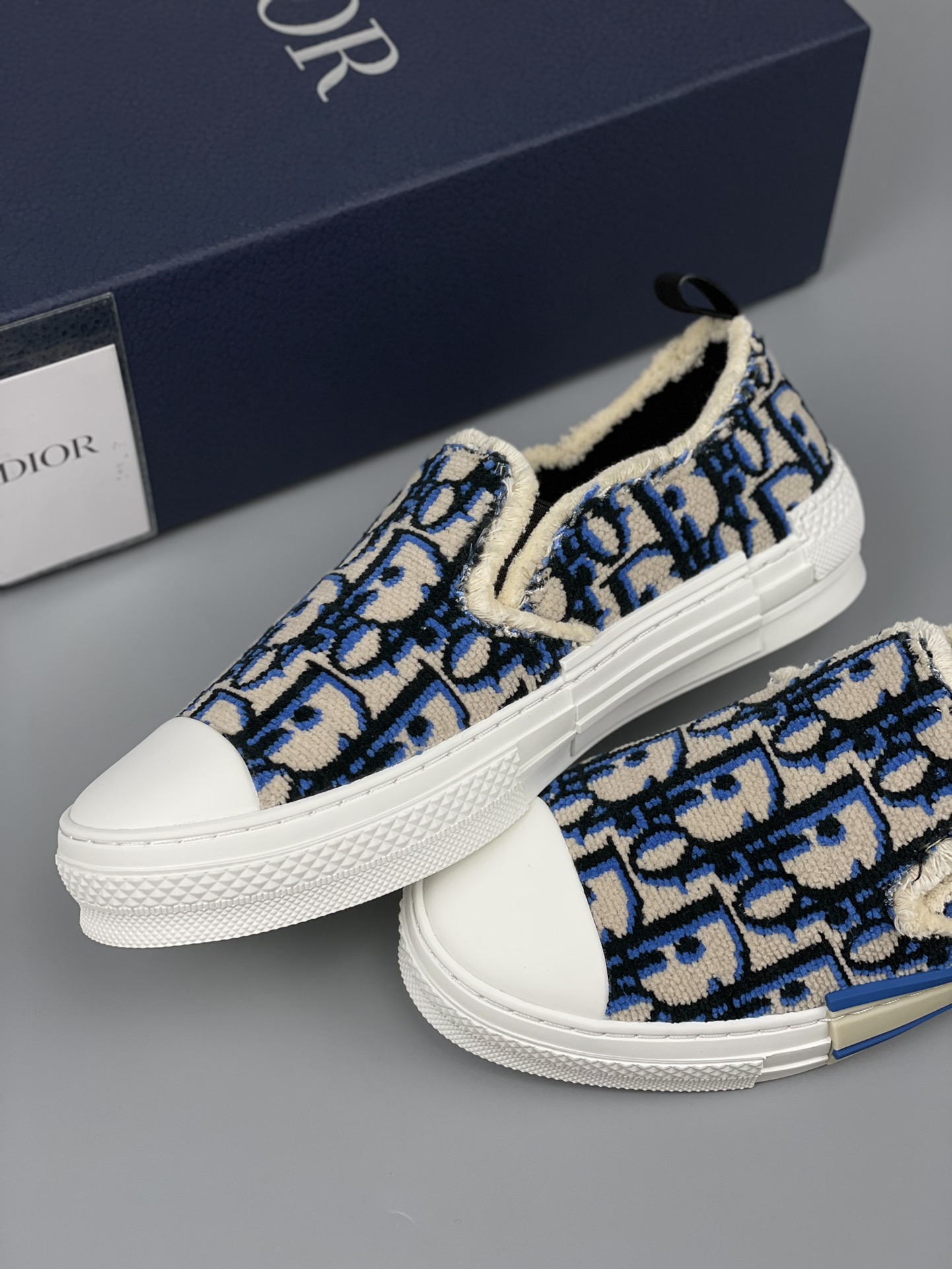 Dior B23 Oblique Top Quality Sneaker