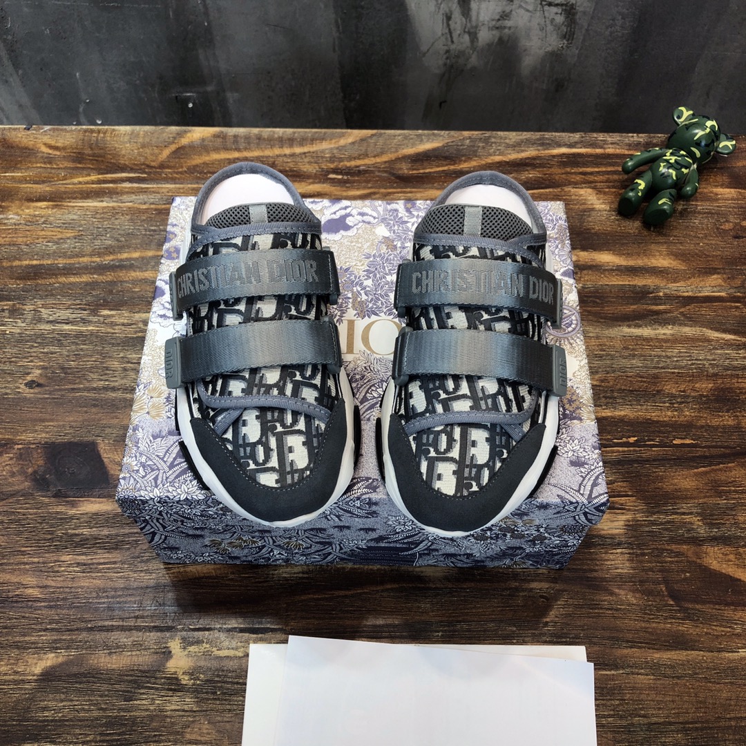 Dior 2022 lastest D-Wander Sneaker