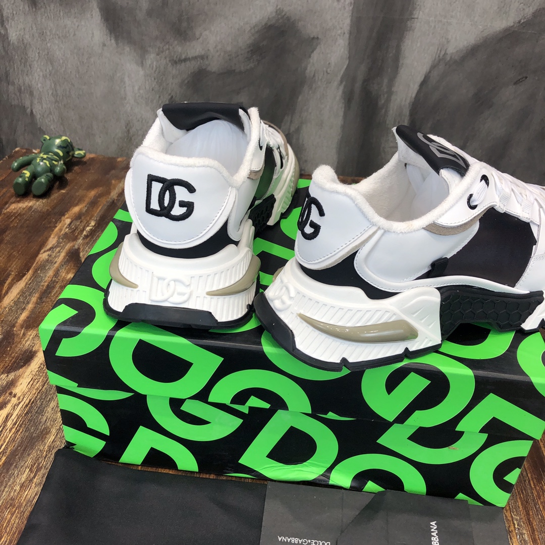 DG Sneaker Daymaster in White with Black