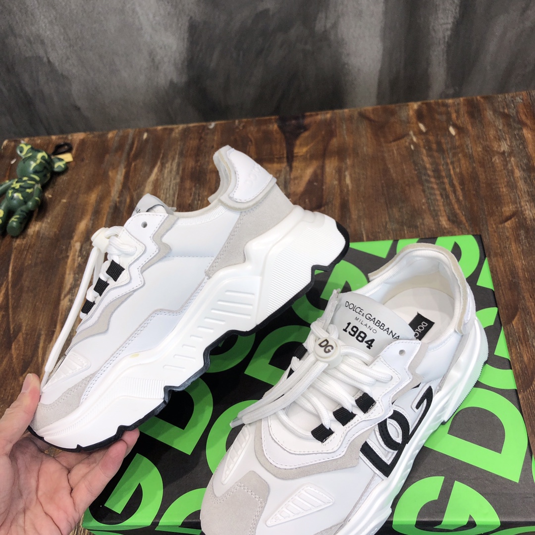 DG Sneaker Daymaster in White with Black