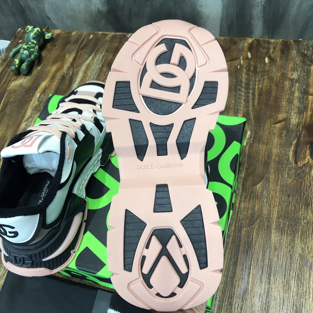 DG Sneaker Daymaster in Black with White and Pink