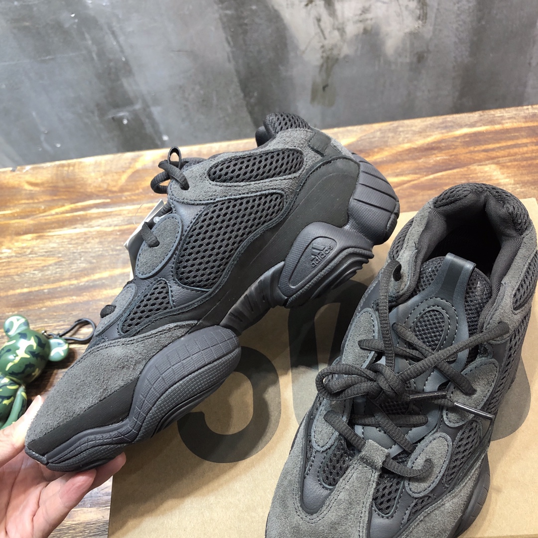 YEEZY Adidas  yeezy boost 500