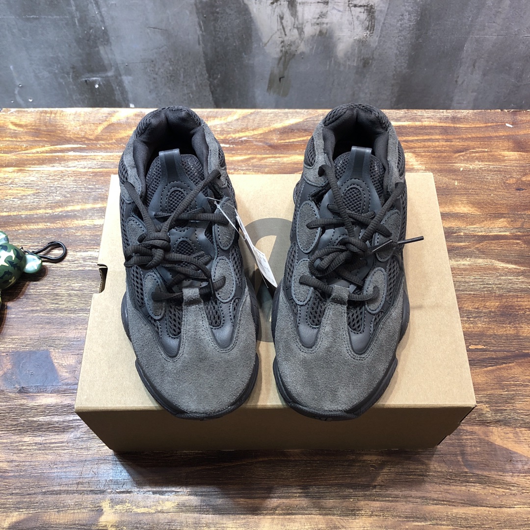 YEEZY Adidas  yeezy boost 500