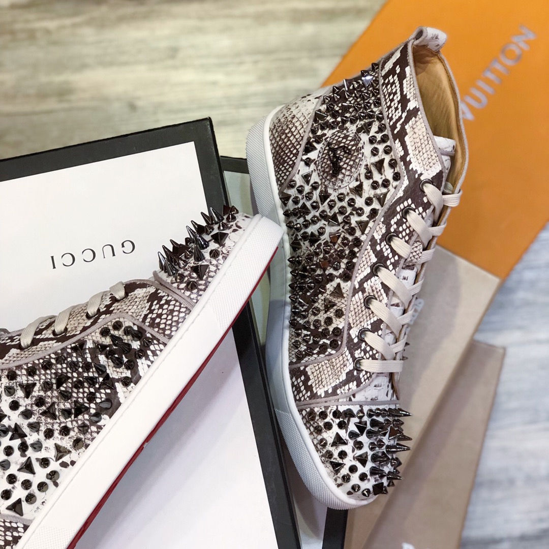 Christian Louboutin Sneaker Orlato Spikes Flat