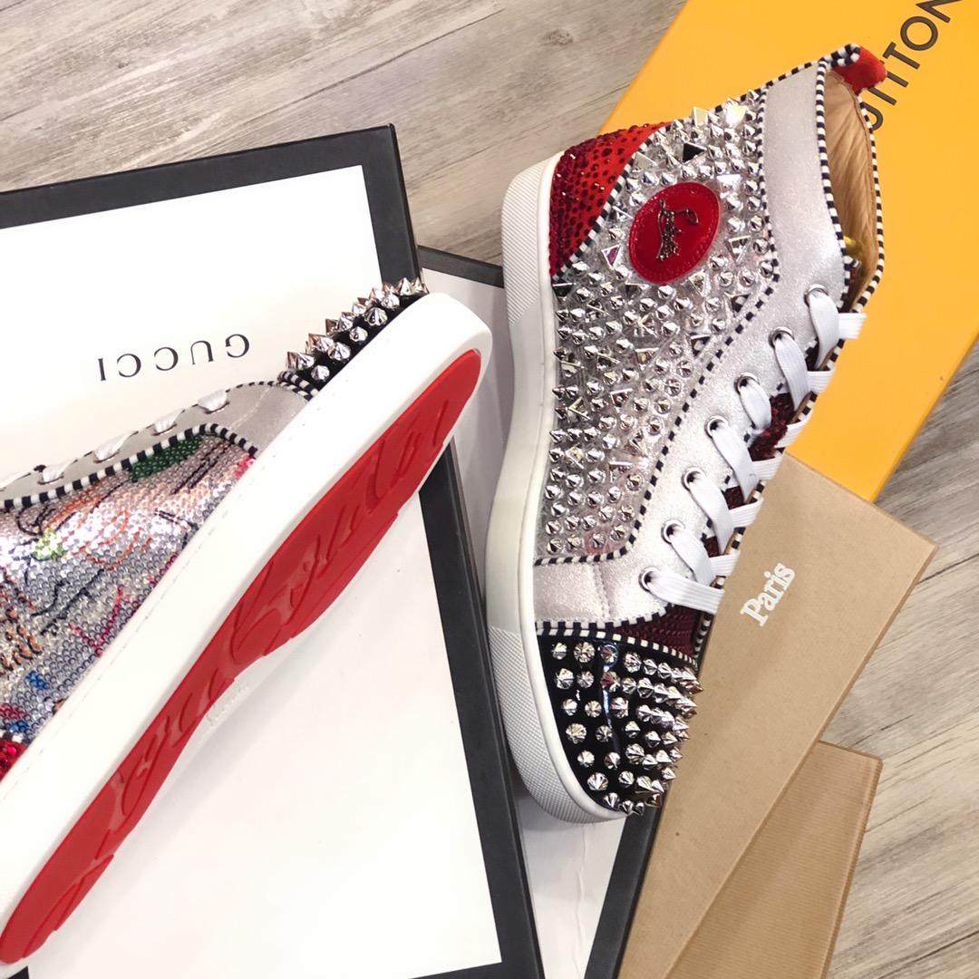 Christian Louboutin Sneaker Louis Strass Flat