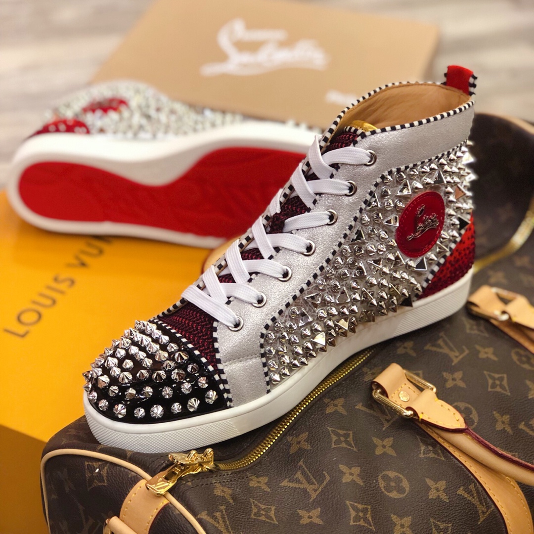 Christian Louboutin Sneaker Louis Strass Flat