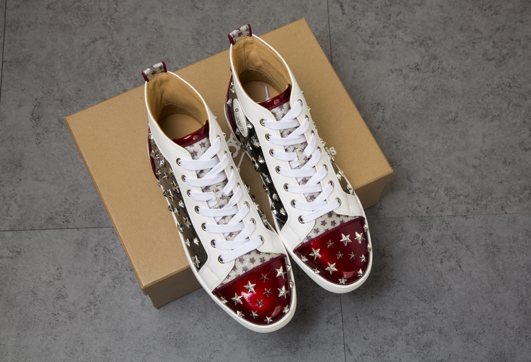 Christian Louboutin Sneaker Louis Spikes Flat