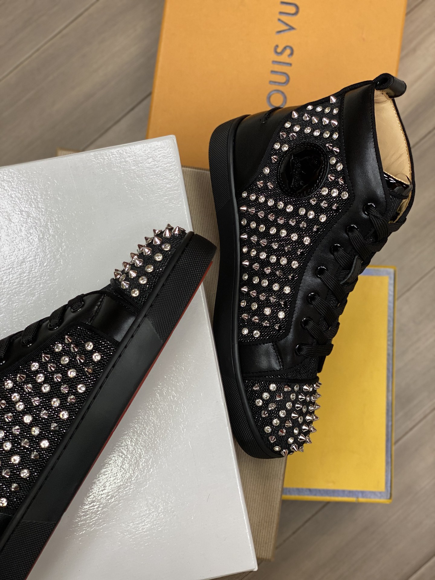 Christian Louboutin Sneaker Louis Orlato Flat