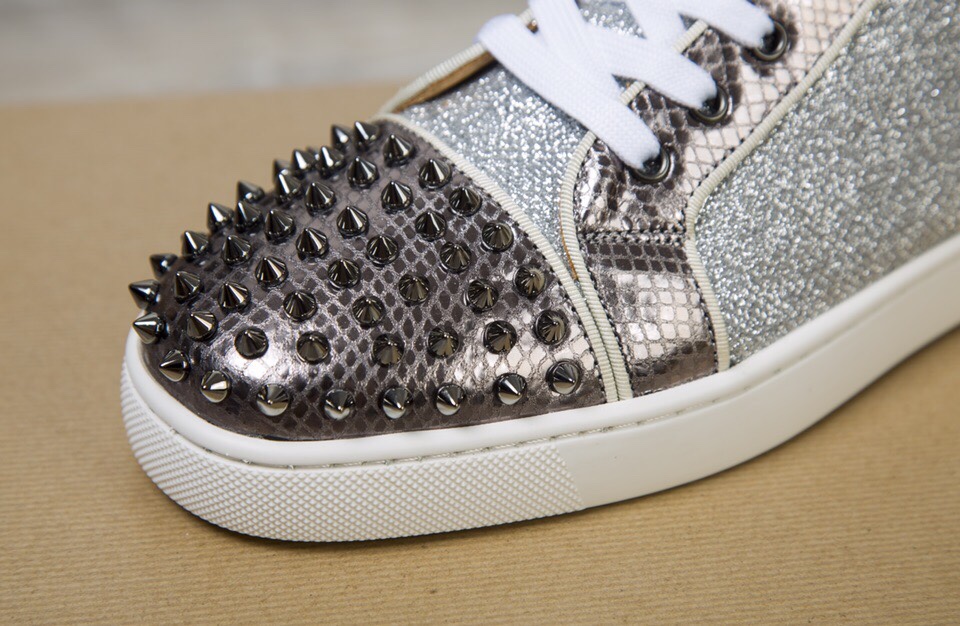 Christian Louboutin Sneaker Lou Spikes Orlato Flat