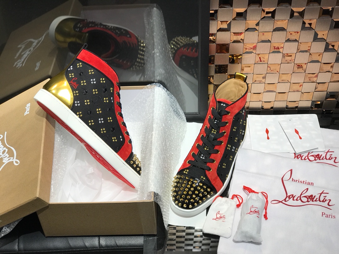 Christian Louboutin Sneaker Lou Spikes Flat