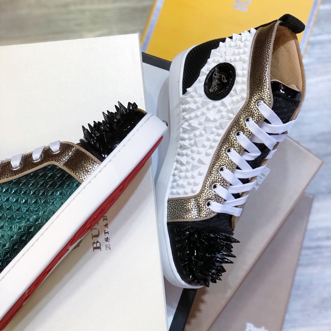 Christian Louboutin Sneaker Lou Spikes 2 Flat