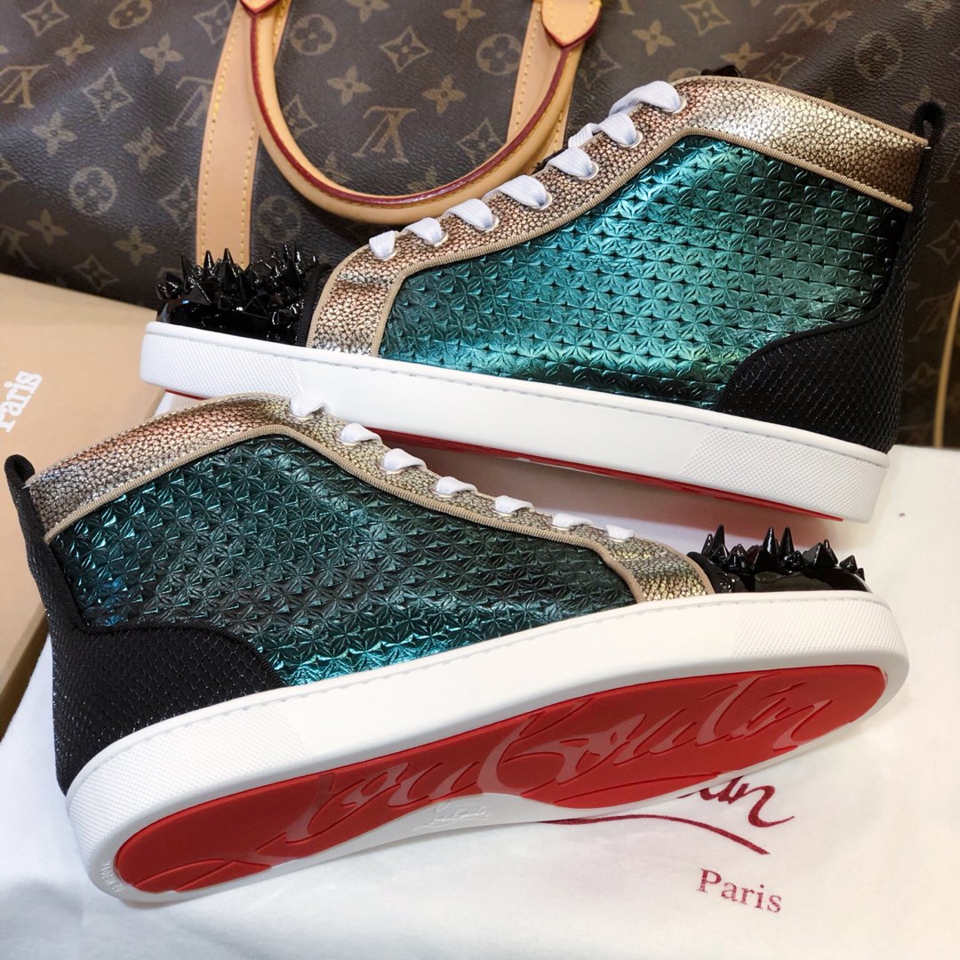 Christian Louboutin Sneaker Lou Spikes 2 Flat