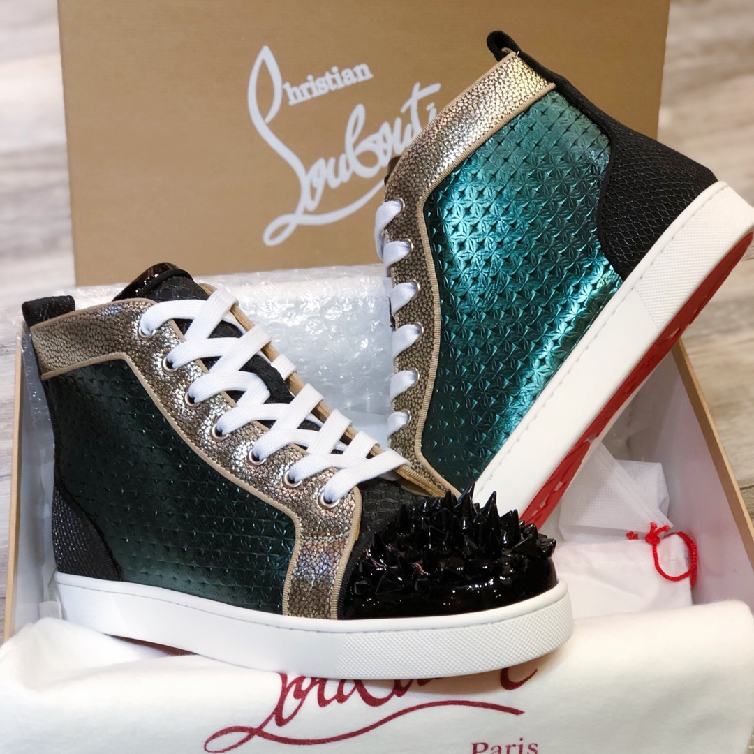 Christian Louboutin Sneaker Lou Spikes 2 Flat