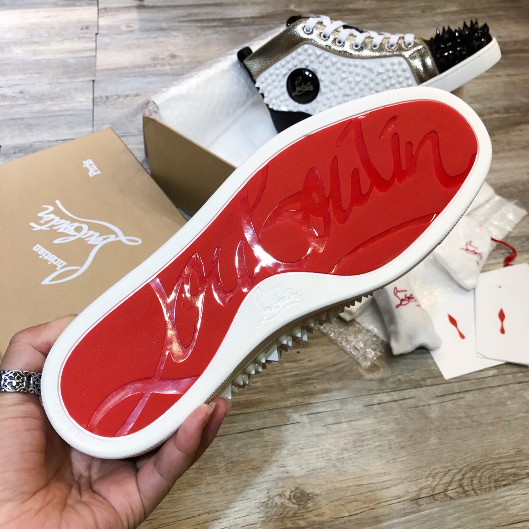 Christian Louboutin Sneaker Lou Spikes 2 Flat