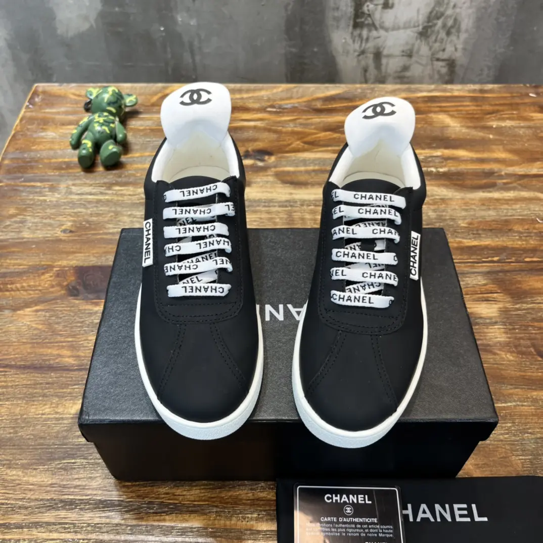 Chanel 2022 fashion lovers of sneakers TS202291663