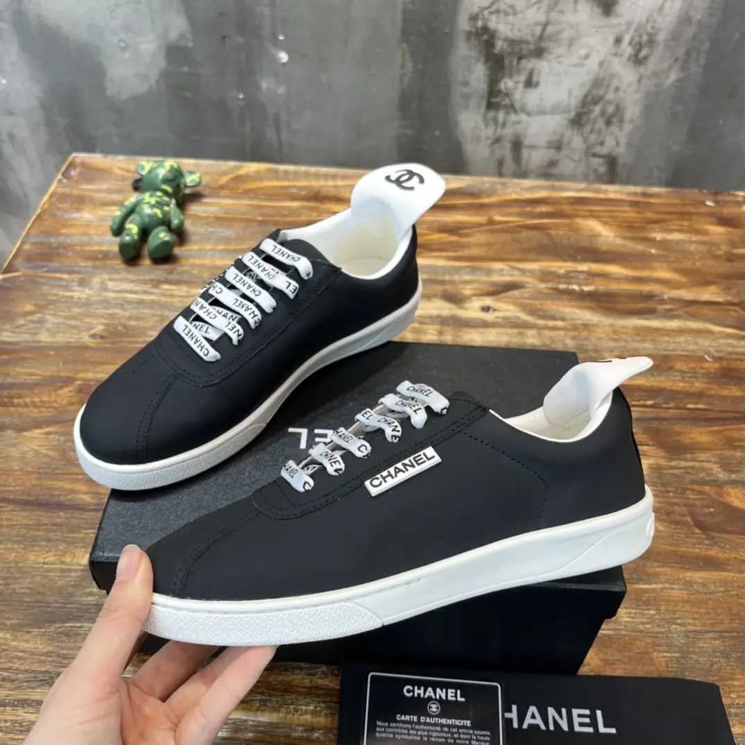 Chanel 2022 fashion lovers of sneakers TS202291663