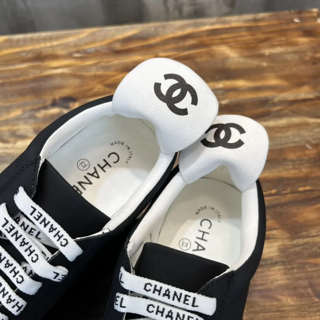 Chanel 2022 fashion lovers of sneakers TS202291663