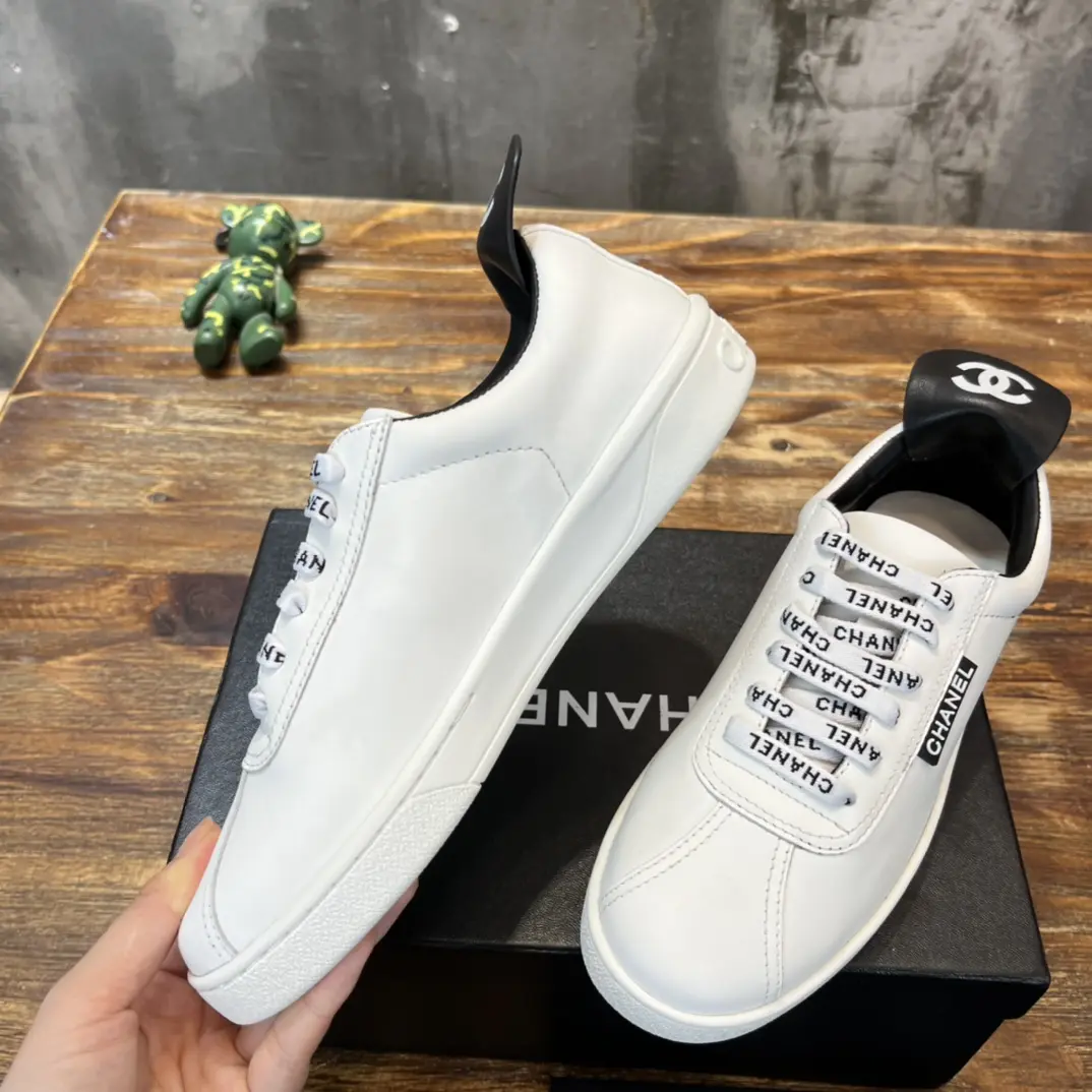 Chanel 2022 fashion lovers of sneakers TS202291662