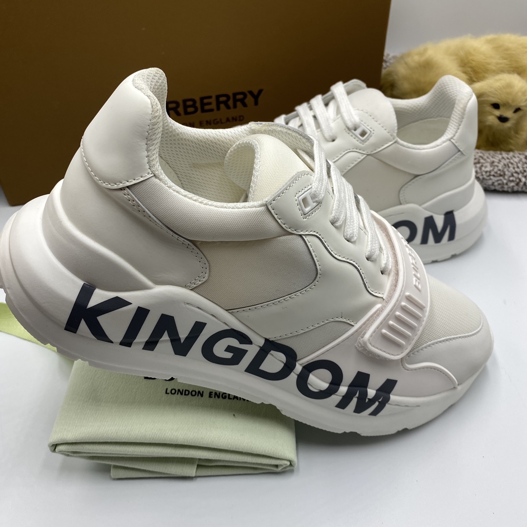 BurBerry Sneaker in White