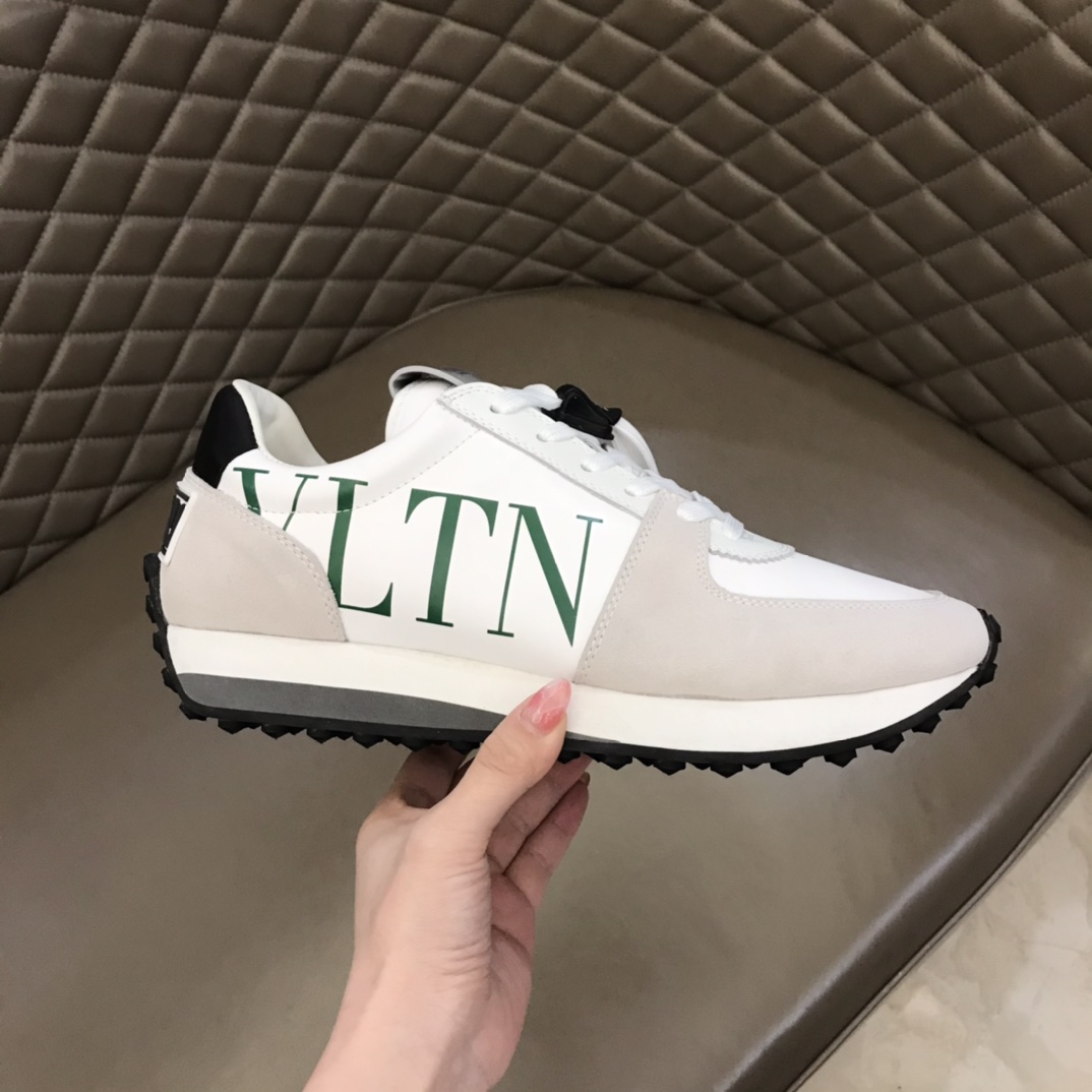 Valentino Sneaker Roller in White