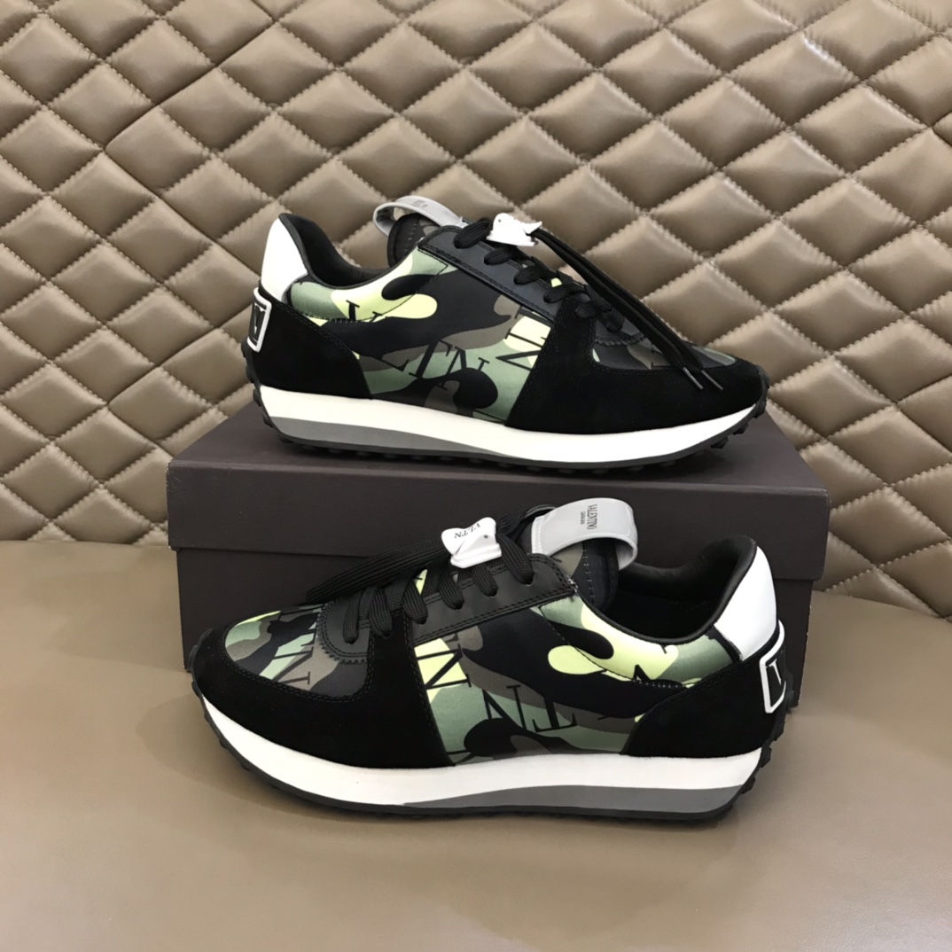 Valentino Sneaker Roller in Green