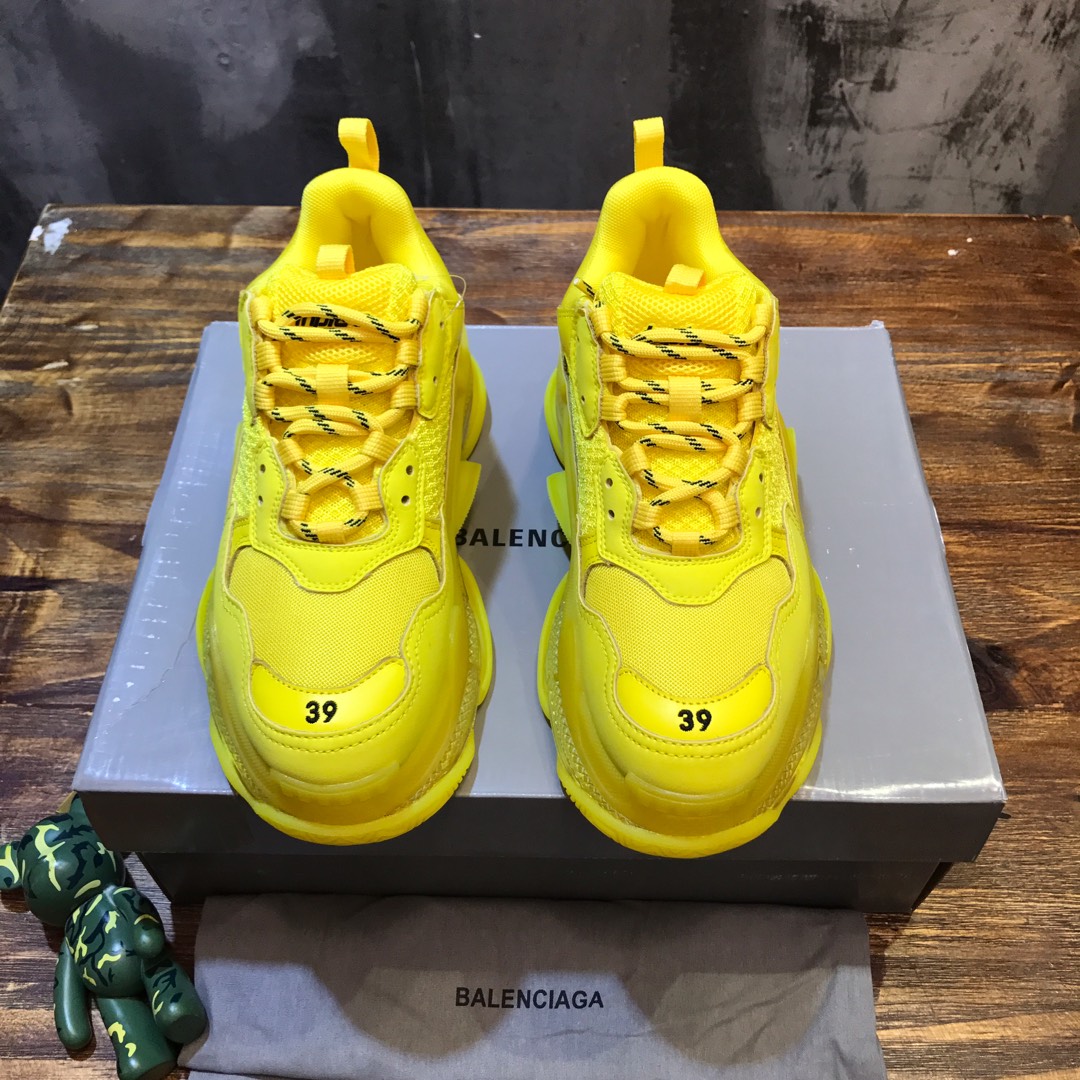 Balenciaga Sneaker Triple S in Yellow