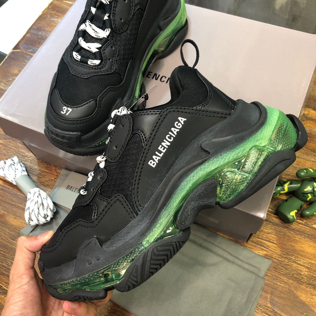 Balenciaga Sneaker Triple S in Green Sole