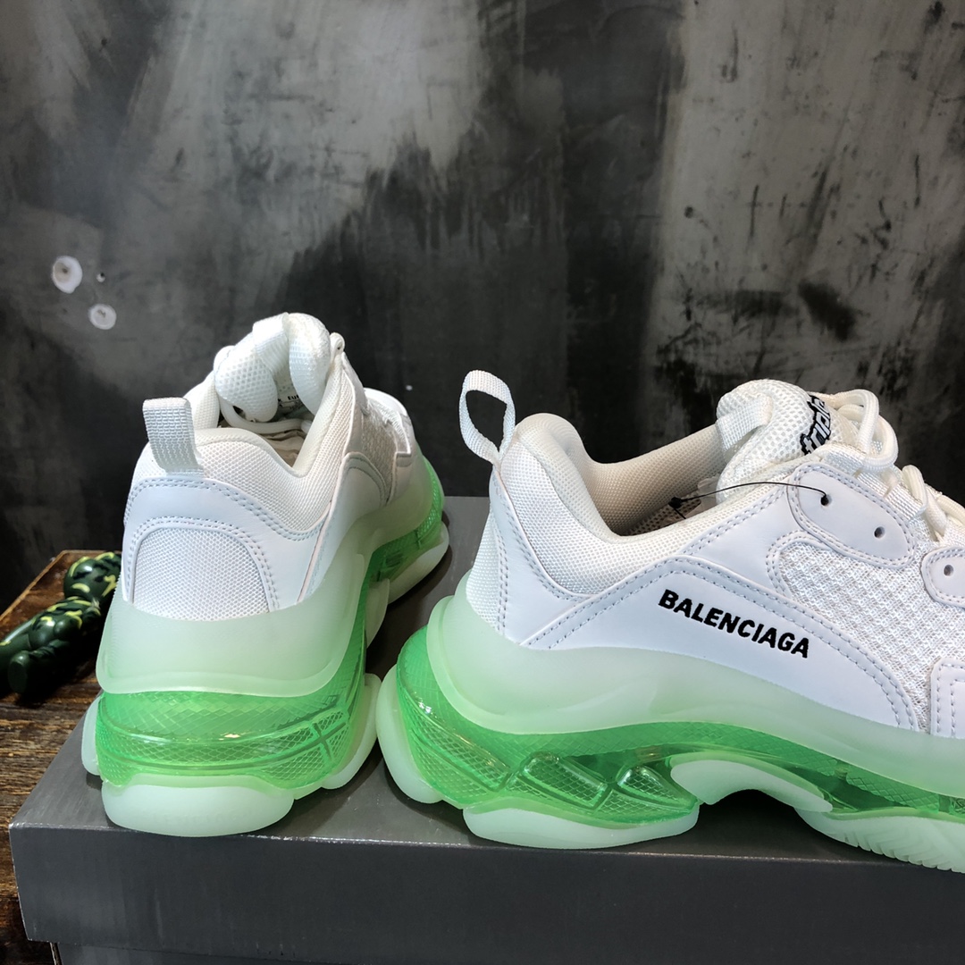 Balenciaga Sneaker Triple S in Green Sole