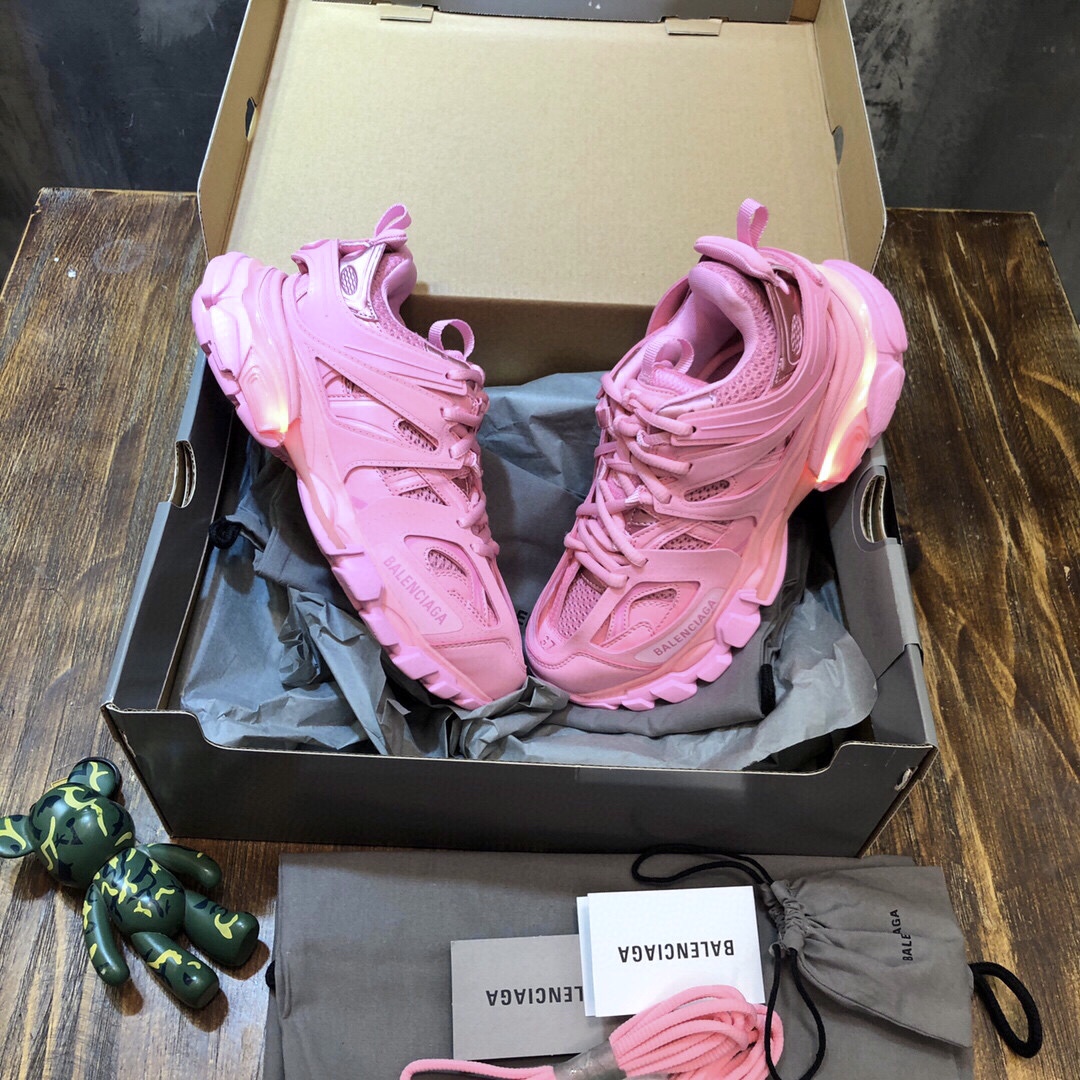 Balenciaga Sneaker Track Sneaker Led in Pink