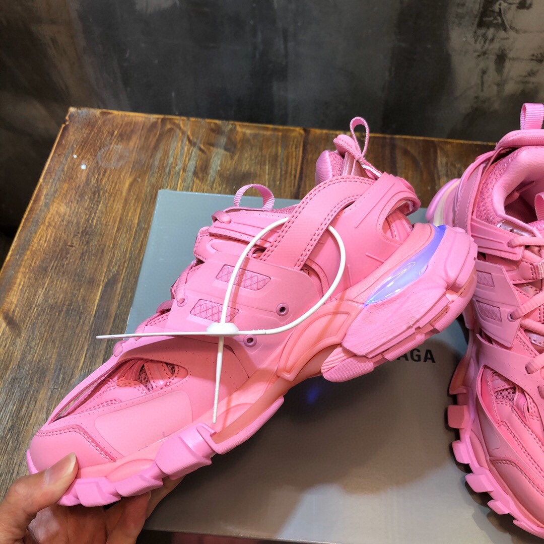 Balenciaga Sneaker Track Sneaker Led in Pink