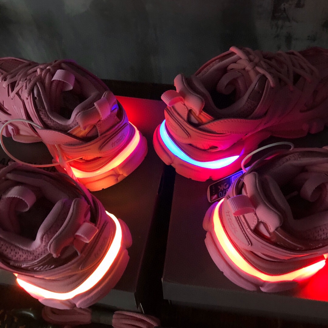 Balenciaga Sneaker Track Sneaker Led in Pink