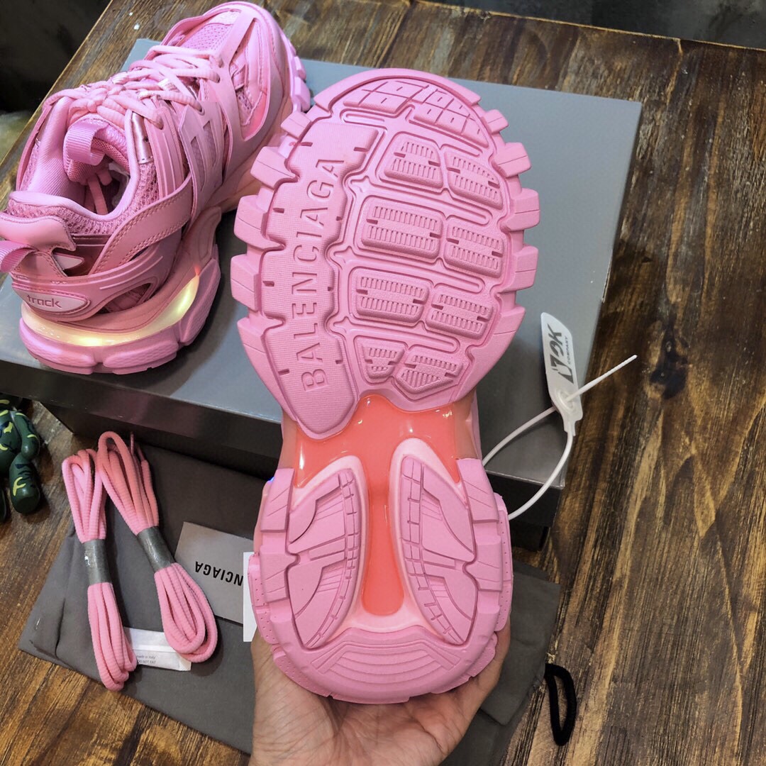 Balenciaga Sneaker Track Sneaker Led in Pink