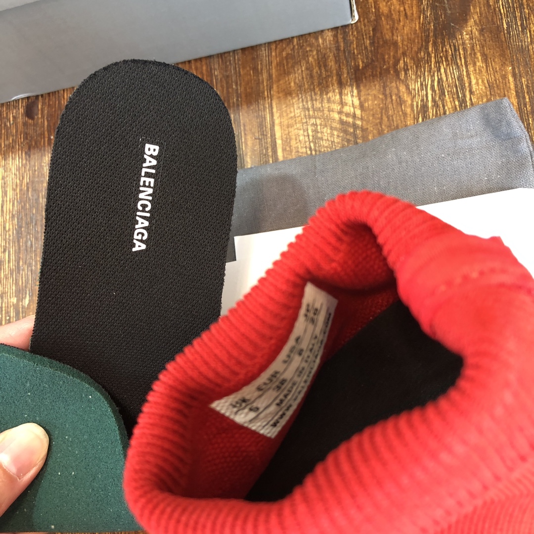 Balenciaga Sneaker Speed Runner 2.0 in Red