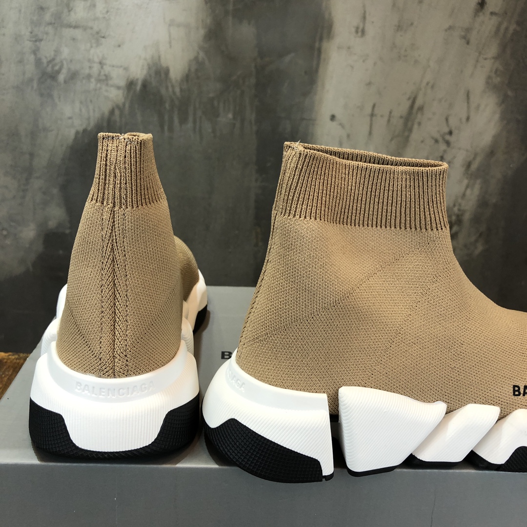 Balenciaga Sneaker Speed Runner 2.0 in Cream