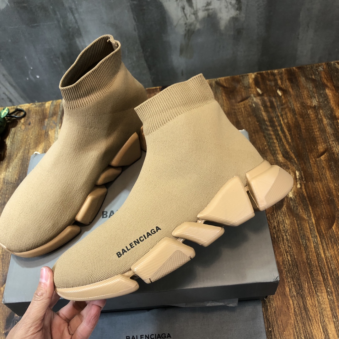 Balenciaga Sneaker Speed Runner 2.0 in Cream