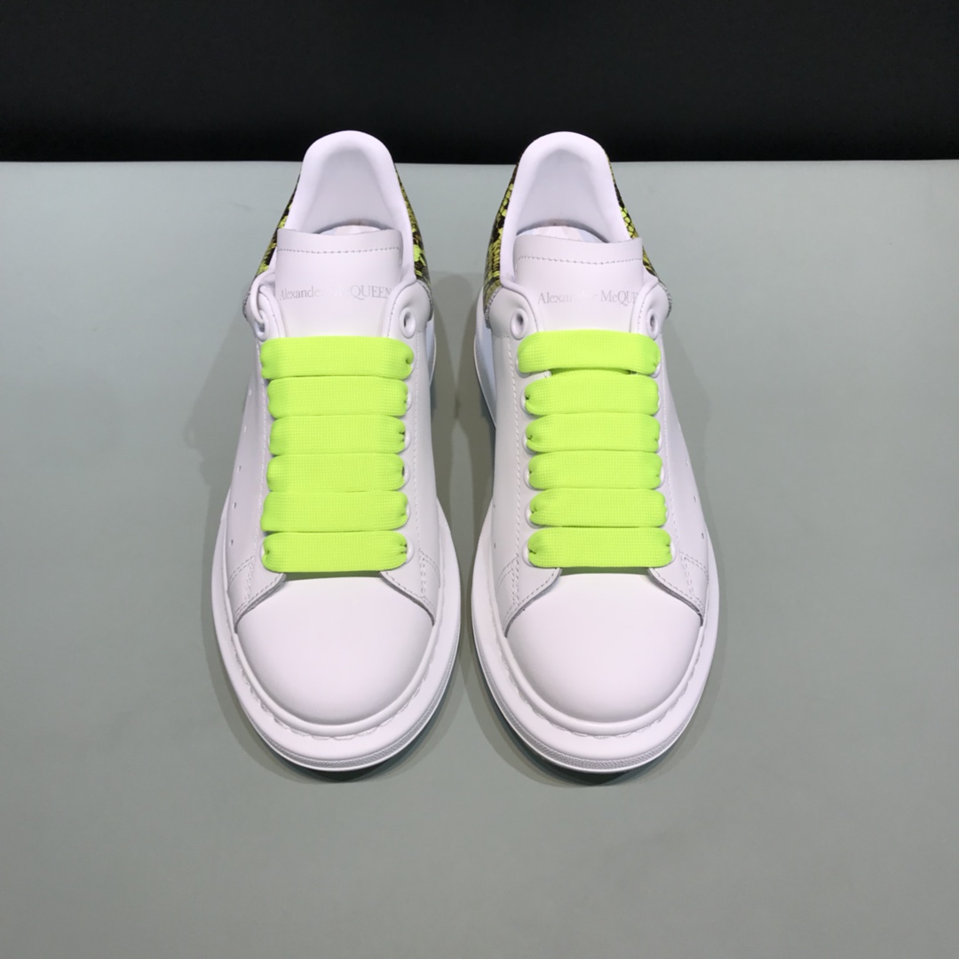 Alexander McQueen Sneaker Oversized Yellow Lace-up