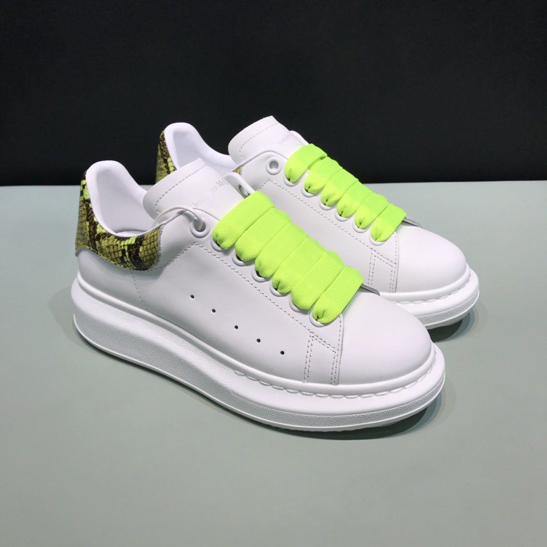 Alexander McQueen Sneaker Oversized Yellow Lace-up