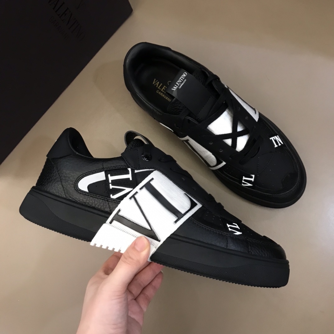 Valentino Sneaker Low-Top Calfskin with Bands